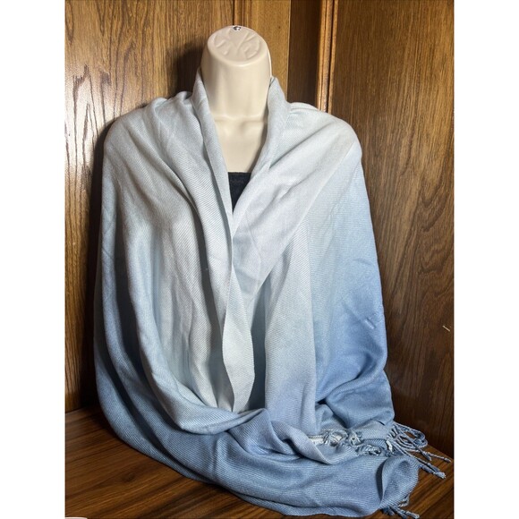 MARY KAY Scarf WRAP BLANKET SCARF SHAWL VISCOSE SOFT 28" X 80" Lightweight Blue - Picture 6 of 9